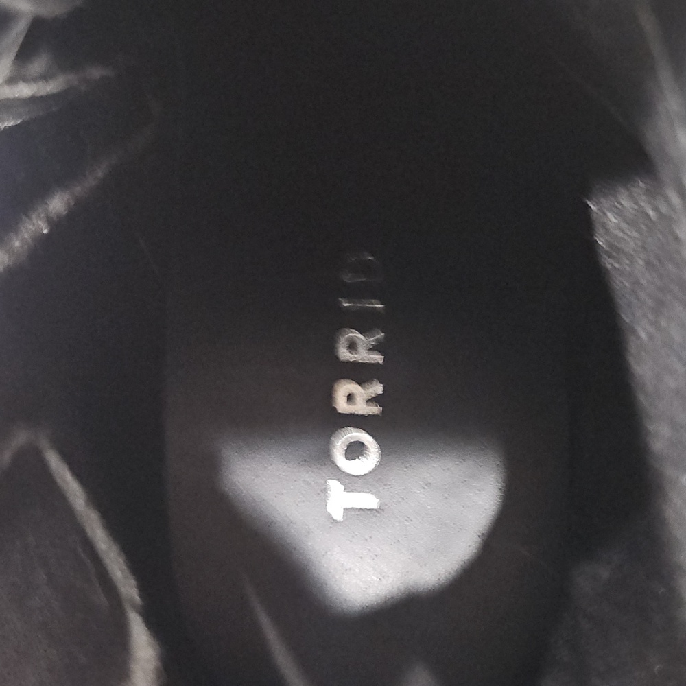 Torrid Black Combat Ankle Boots Heeled 3inch High Nwot. Size 8 - Picture 9 of 9
